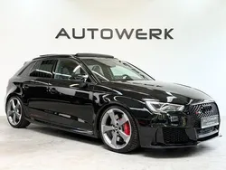Mythosschwarz metallic Gebraucht 2015 Audi RS3 Sportback Sport Kleinwagen | 38.999 € (Etwas zu teuer)