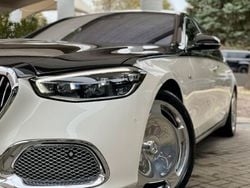 Weiß Gebraucht 2023 Mercedes S680 Maybach Limousine | 222.530 € (Fairer Preis)
