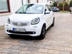 Weiß Gebraucht 2015 Smart ForFour Kleinwagen | 5.800 €