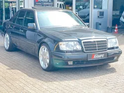 Schwarz Gebraucht 1993 Mercedes E500 Limousine | 48.950 €