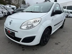 Weiß Gebraucht 2010 Renault Twingo Authentique Kleinwagen | 2.390 € (Guter Preis)
