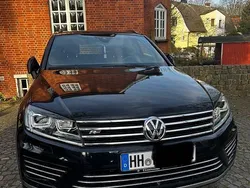 Schwarz Gebraucht 2016 VW Touareg R-line SUV | 22.500 € (Fairer Preis)