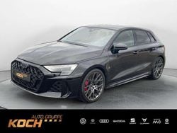 Mythosschwarz metallic Gebraucht 2025 Audi RS3 Sportback Sport Kleinwagen | 68.890 € (Guter Preis)