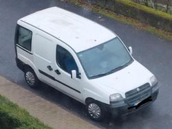 Weiß Gebraucht 2005 Fiat Doblò Van / Kleinbus | 1.050 € (Fairer Preis)