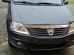 Grau Gebraucht 2011 Dacia Logan MCV Kombi | 3.499 €