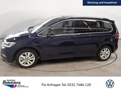 Blau Gebraucht 2024 VW Touran Highline Van / Kleinbus | 41.890 € (Teuer)