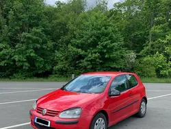 Rot Gebraucht 2005 VW Golf V Limousine | 999 € (Superpreis)