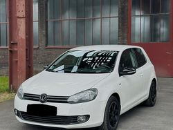 Weiß Gebraucht 2012 VW Golf VI Kleinwagen | 11.000 €