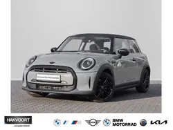 Moonwalk grey () Gebraucht 2022 Mini Cooper Classic Kleinwagen | 24.970 € (Fairer Preis)