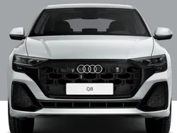Neu 2025 Audi Q8 S-Line SUV | 73.395 €
