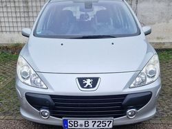 Silber Gebraucht 2006 Peugeot 307 Limousine | 4.200 € (Fairer Preis)