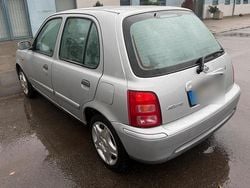 Grau Gebraucht 2002 Nissan Micra Kleinwagen | 2.990 € (Teuer)