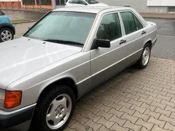 Silber Gebraucht 1992 Mercedes 190 Limousine | 5.800 €