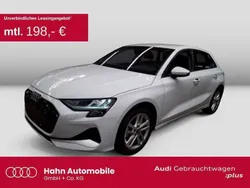Gletscherweiß metallic Gebraucht 2024 Audi A3 Advanced Plus Limousine | 33.930 € (Teuer)