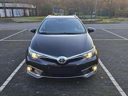 Schwarz Gebraucht 2014 Toyota Auris Life+ Kombi | 7.999 € (Fairer Preis)