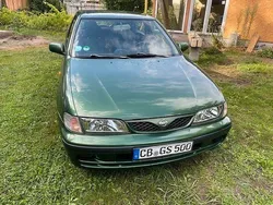 Grün Gebraucht 1999 Nissan Almera Limousine | 999 €