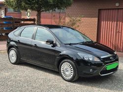 Schwarz Gebraucht 2008 Ford Focus Limousine | 4.500 € (Teuer)