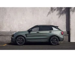 Mineralgrün metallic Neu 2025 Lynk & Co 01 SUV | 45.995 €