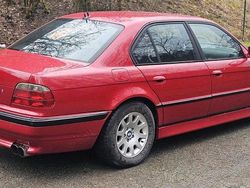 Rot Gebraucht 1999 BMW 740 Limousine | 7.999 €