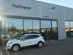 White candy Gebraucht 2023 Seat Arona Style SUV | 15.950 € (Guter Preis)