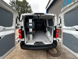 Weiß Gebraucht 2021 Opel Vivaro Edition Van | 18.900 € (Fairer Preis)