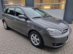 Grau Gebraucht 2004 Toyota Corolla Sol Limousine | 4.490 € (Etwas zu teuer)