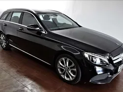 Obsidianschwarz metalliclack Gebraucht 2018 Mercedes C220 Avantgarde Kombi | 10.999 €