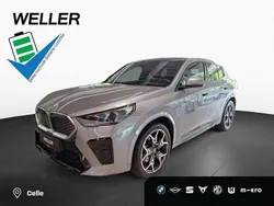 Skyscraper grau (grau) Gebraucht 2024 BMW iX2 Performance SUV | 47.350 € (Guter Preis)