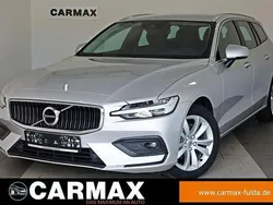 Silber Gebraucht 2020 Volvo V60 Momentum Kombi | 22.000 € (Guter Preis)