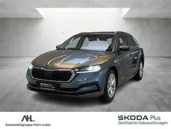 Grau Gebraucht 2022 Skoda Octavia Style Kombi | 27.409 € (Etwas zu teuer)