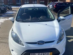 Weiß Gebraucht 2009 Ford Fiesta Kleinwagen | 4.200 €