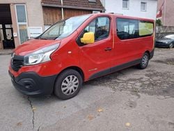 Rot Gebraucht 2015 Renault Trafic Van | 11.850 € (Fairer Preis)