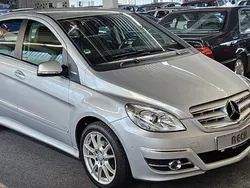 Silber Gebraucht 2010 Mercedes B180 Sport Edition Van / Kleinbus | 10.000 € (Teuer)