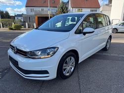 Weiß Gebraucht 2016 VW Touran Van / Kleinbus | 10.700 € (Guter Preis)