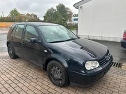 Blau Gebraucht 2002 VW Golf IV Kleinwagen | 850 € (Superpreis)