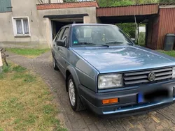 Blau Gebraucht 1990 VW Jetta Limousine | 7.450 €