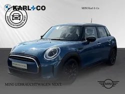 Blau Gebraucht 2022 Mini Cooper Classic Kleinwagen | 23.790 € (Fairer Preis)
