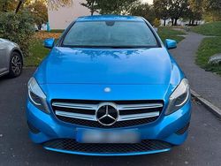 Blau Gebraucht 2012 Mercedes A180 Urban Kombi | 7.400 € (Fairer Preis)