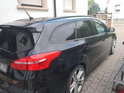 Schwarz Gebraucht 2018 Ford Focus ST Kombi | 11.000 € (Guter Preis)