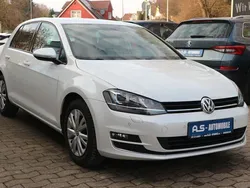 Weiß Gebraucht 2017 VW Golf VII Allstar Limousine | 16.900 € (Fairer Preis)
