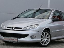 Silber Gebraucht 1999 Peugeot 206 GTi Limousine | 7.990 €