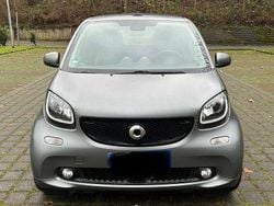 Grau Gebraucht 2019 Smart ForTwo Cabrio Prime Cabrio | 16.900 € (Fairer Preis)