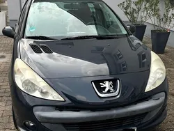 Schwarz Gebraucht 2010 Peugeot 206+ Kleinwagen | 1.500 €
