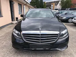 Schwarz Gebraucht 2018 Mercedes E220 Limousine | 9.980 € (Fairer Preis)