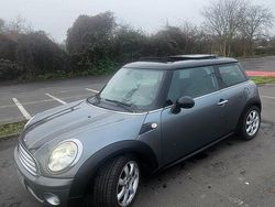 Grau Gebraucht 2010 Mini Cooper Kleinwagen | 2.750 € (Fairer Preis)
