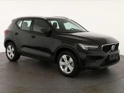 Onyx black metallic Neu 2025 Volvo XC40 Core SUV | 36.595 € (Superpreis)