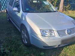 Silber Gebraucht 1999 VW Bora Limousine | 1.500 €