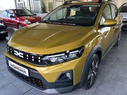 Gelb Neu 2025 Dacia Sandero Expression Limousine | 19.770 €