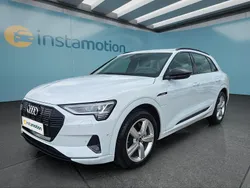 Weiß Gebraucht 2021 Audi e-tron SUV | 35.199 € (Fairer Preis)