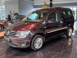 Schwarz Gebraucht 2016 VW Caddy Van / Kleinbus | 17.995 € (Guter Preis)